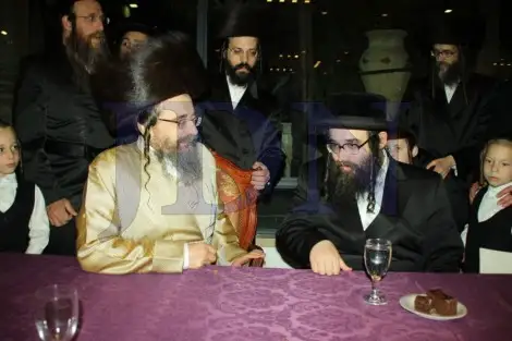 חתונה-לנכד-הרהצ-יעקב-מאיר-שכטר-צילום-ברוך-אוביץ-34-470x313.jpg חתונה-לנכד-הרהצ-יעקב-מאיר-שכטר-צילום-ברוך-אוביץ-34-470x313.jpg